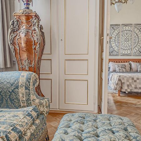 Villa With Hot-Tub, Terrace And Garden, Wenceslass Square Praga Esterno foto