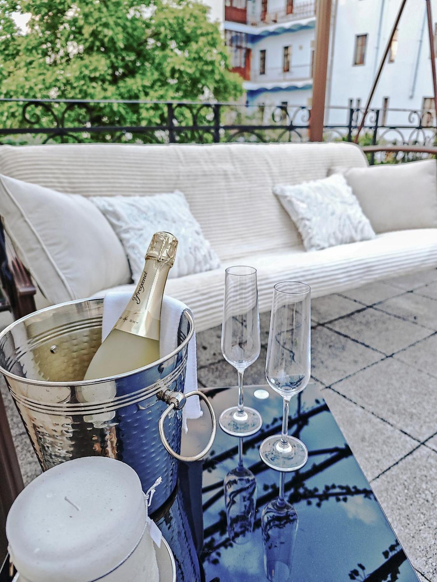 Villa Unique Location With Hot-Tub, Terrace And Garden Praga Esterno foto