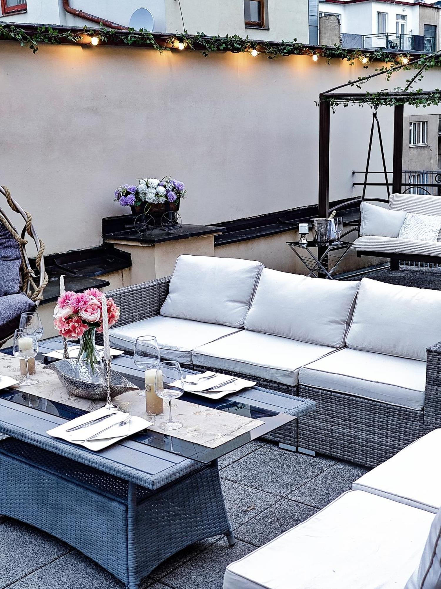 Villa With Hot-Tub, Terrace And Garden, Wenceslass Square Praga Esterno foto