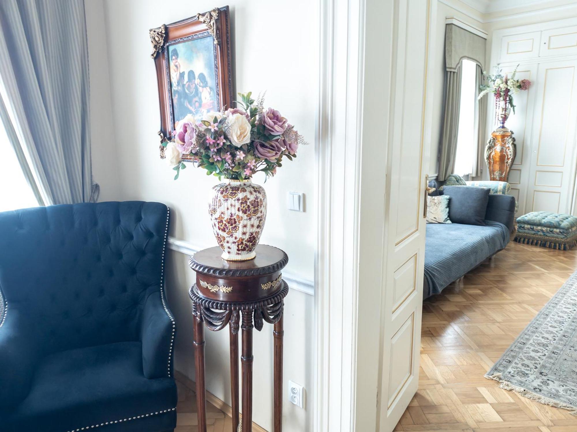 Villa With Hot-Tub, Terrace And Garden, Wenceslass Square Praga Esterno foto