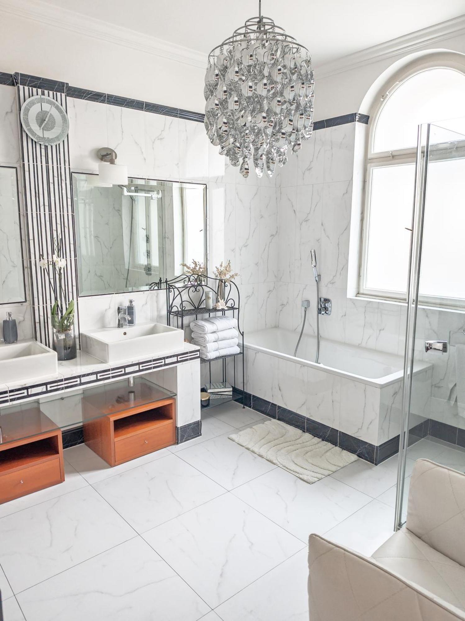 Villa With Hot-Tub, Terrace And Garden, Wenceslass Square Praga Esterno foto
