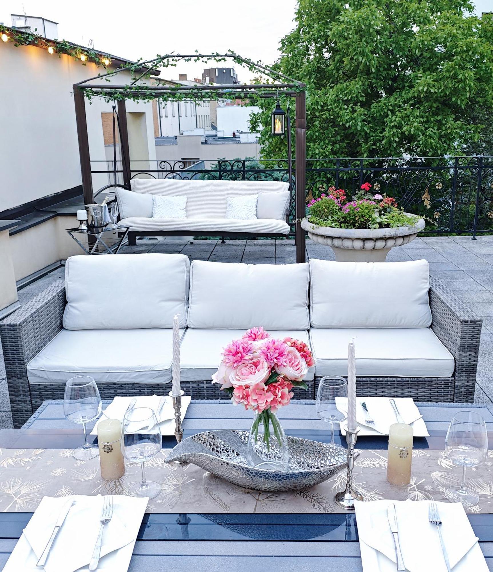 Villa With Hot-Tub, Terrace And Garden, Wenceslass Square Praga Esterno foto