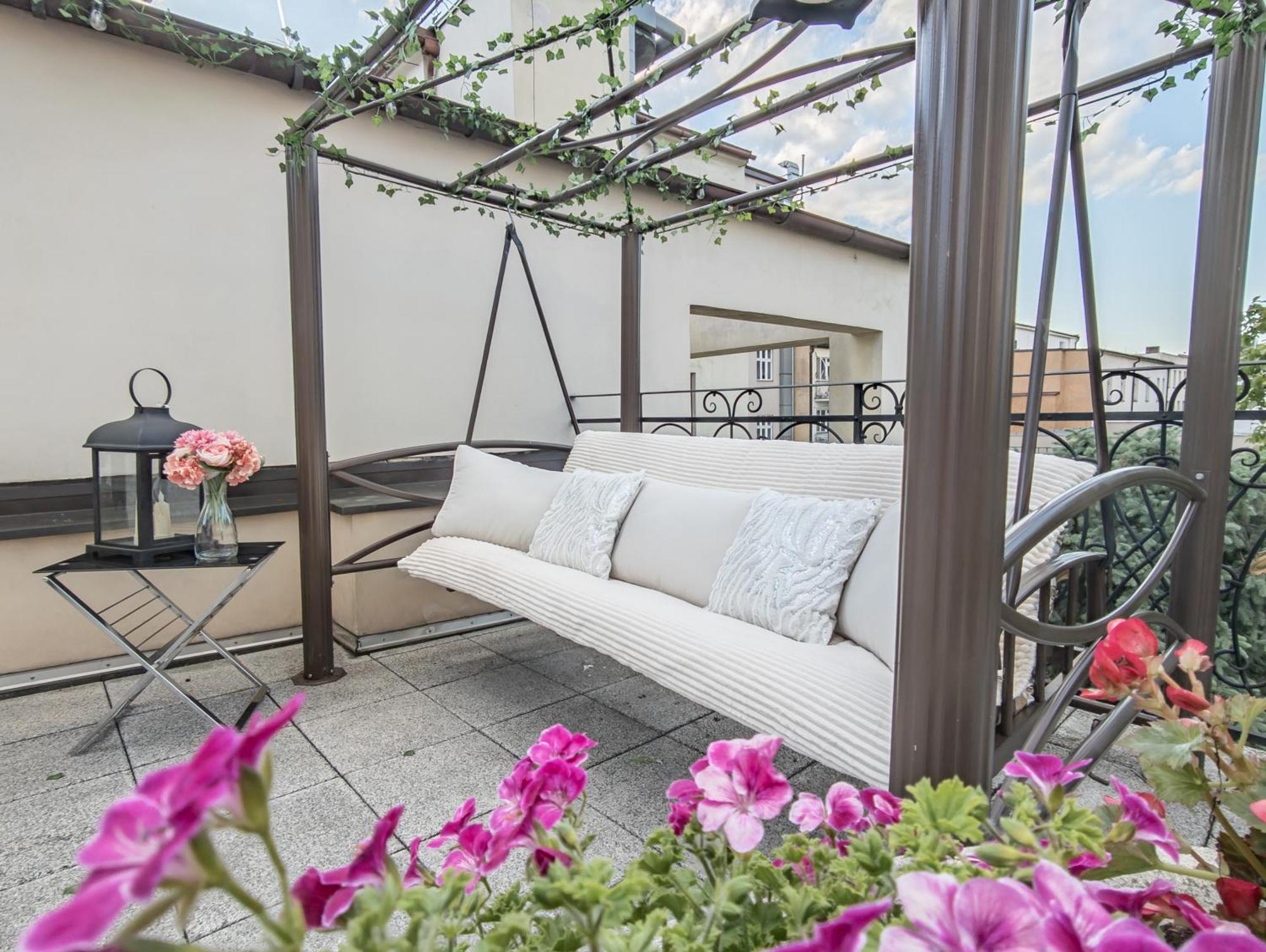 Villa With Hot-Tub, Terrace And Garden, Wenceslass Square Praga Esterno foto